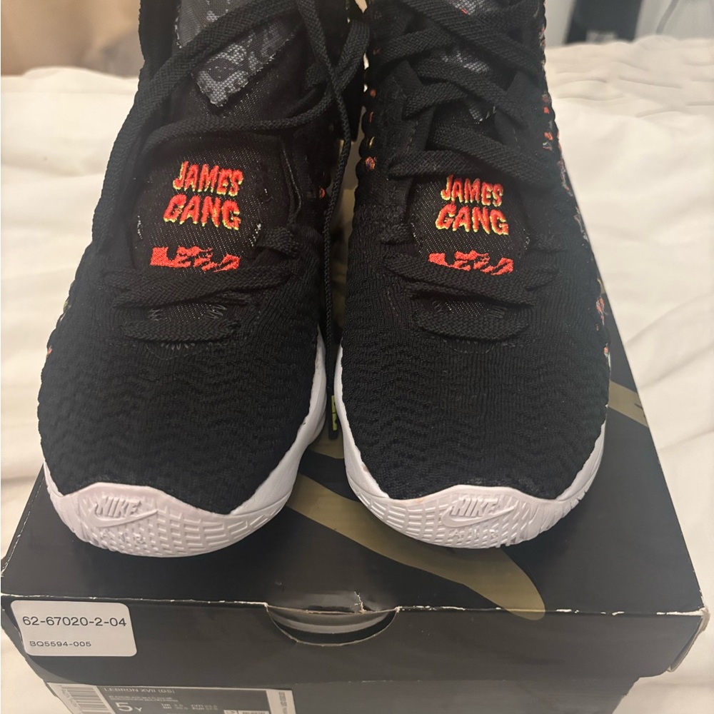 Nike Kids Black and Orange Sneakers